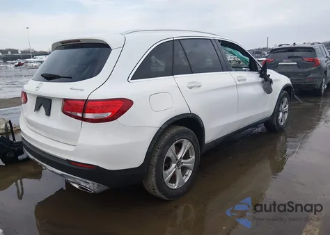 2017 Mercedes-Benz Glc 300 4Matic z USA, uszkodzony, nr VIN WDC0G4KB3HV003503
